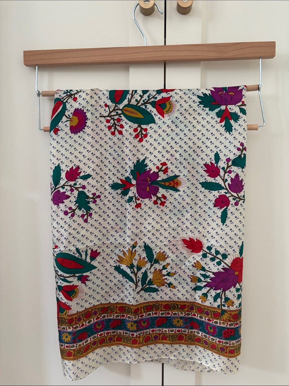 Vintage Silk Floral Multi Coloured Scarf 34 x 35 inches - Ellen Tracy